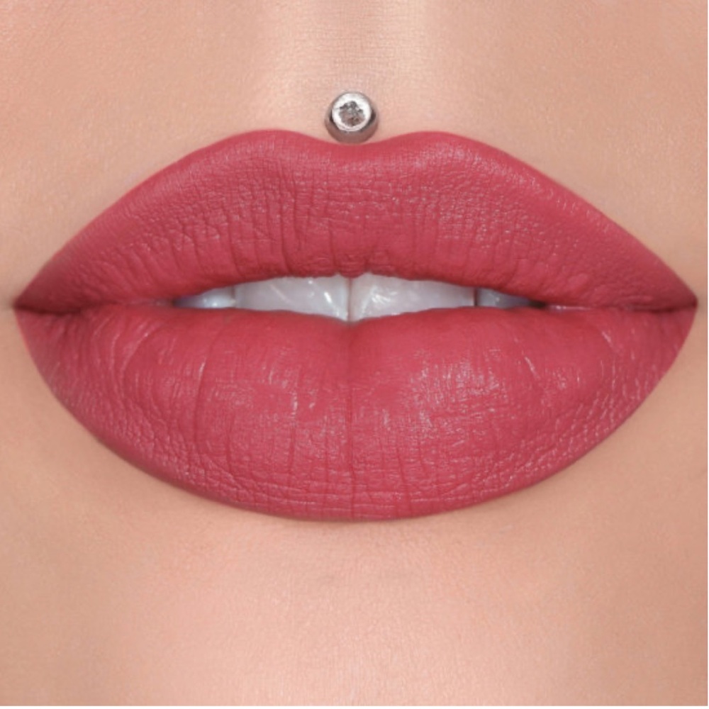 * ISO * Top 8 Jeffree Star Cosmetics Velvet Trap Lipstick RARE Limited Edition - Picture 2 of 2